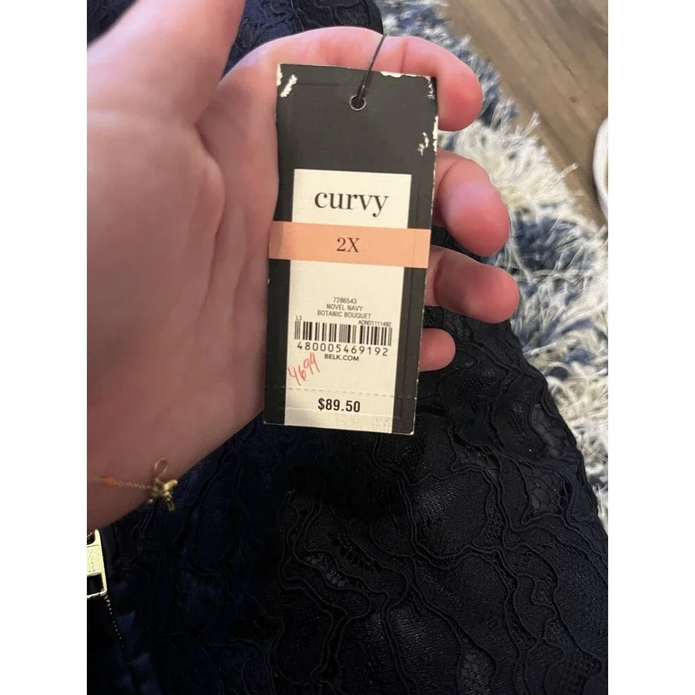 NWT Crown & Ivy Curvy Lace Vest – Navy Blue – Size 2x curvy - Picture 5 of 16